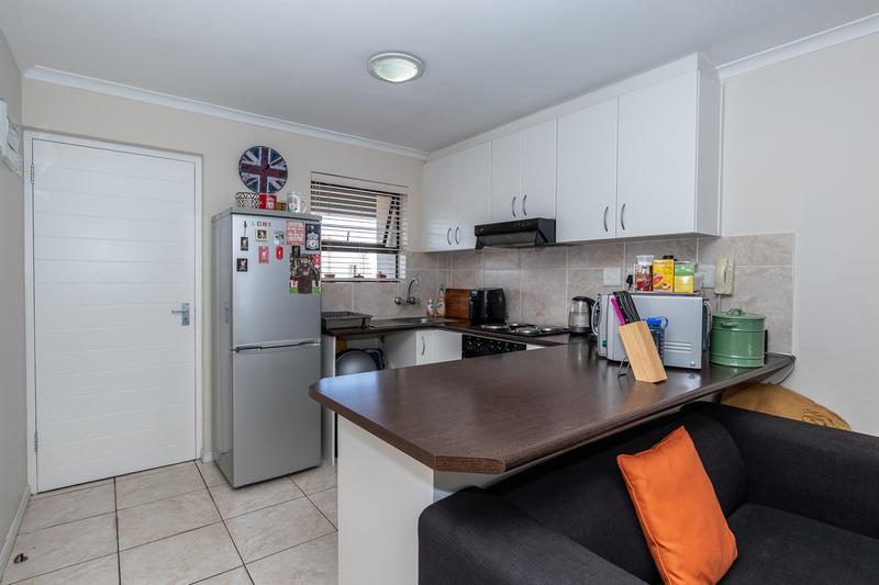 2 Bedroom Property for Sale in Plumstead Western Cape